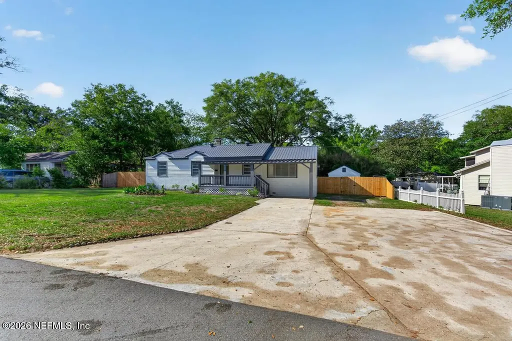 9751 S Macarthur Court Jacksonville FL 32246