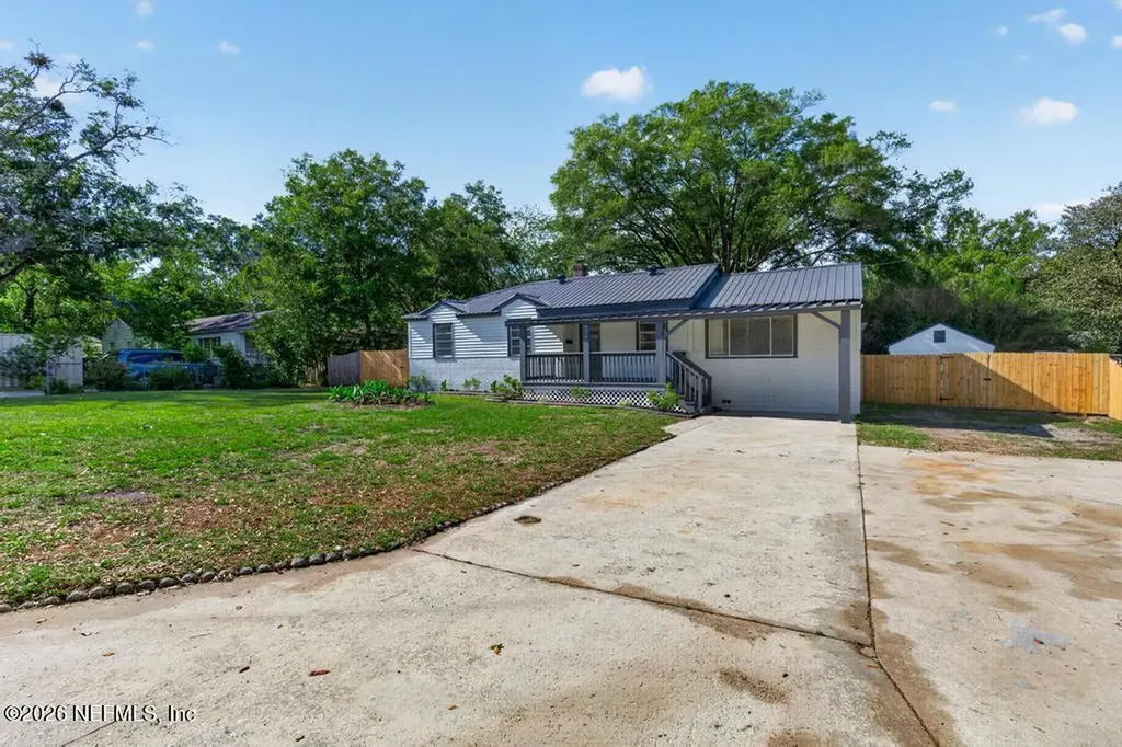 9751 S Macarthur Court Jacksonville FL 32246