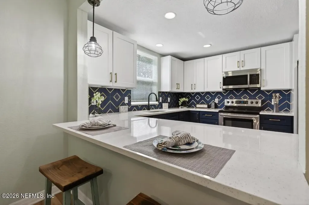 9751 S Macarthur Court Jacksonville FL 32246