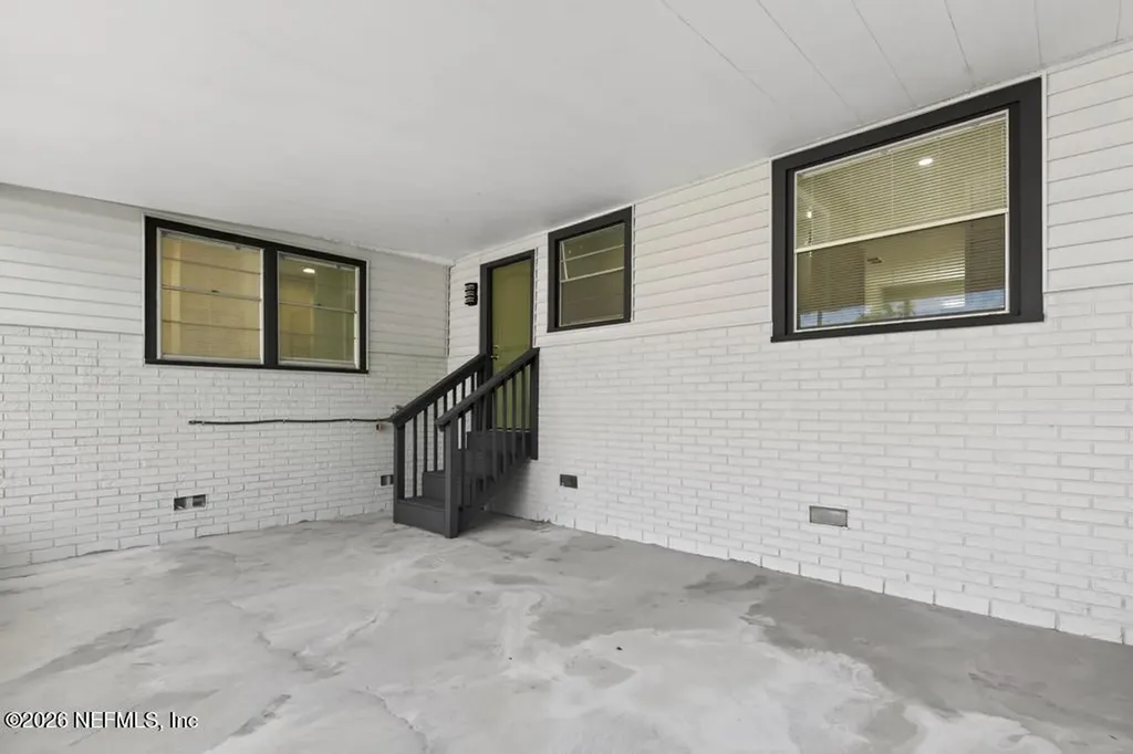 9751 S Macarthur Court Jacksonville FL 32246