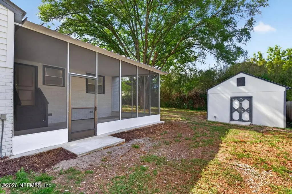 9751 S Macarthur Court Jacksonville FL 32246