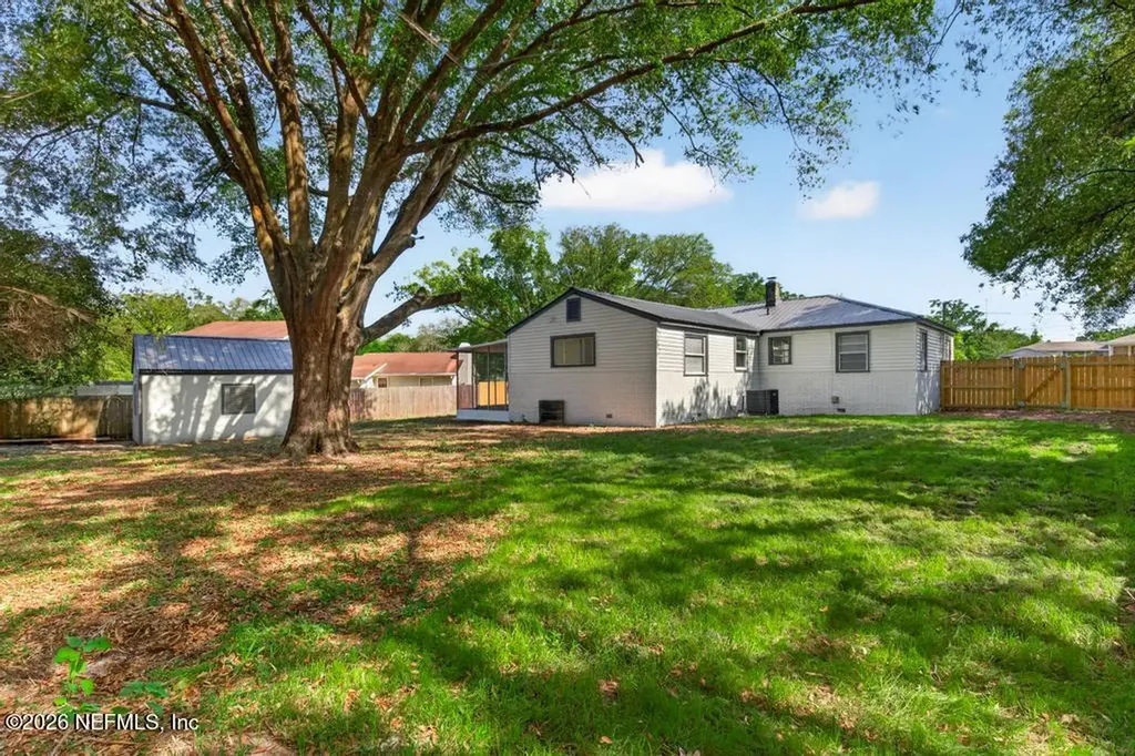 9751 S Macarthur Court Jacksonville FL 32246
