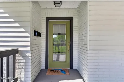 9751 S Macarthur Court Jacksonville FL 32246