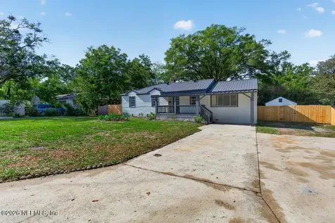 9751 S Macarthur Court Jacksonville FL 32246