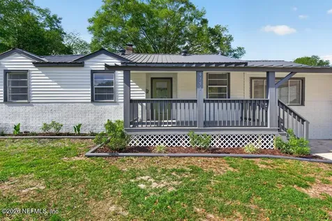 9751 S Macarthur Court Jacksonville FL 32246