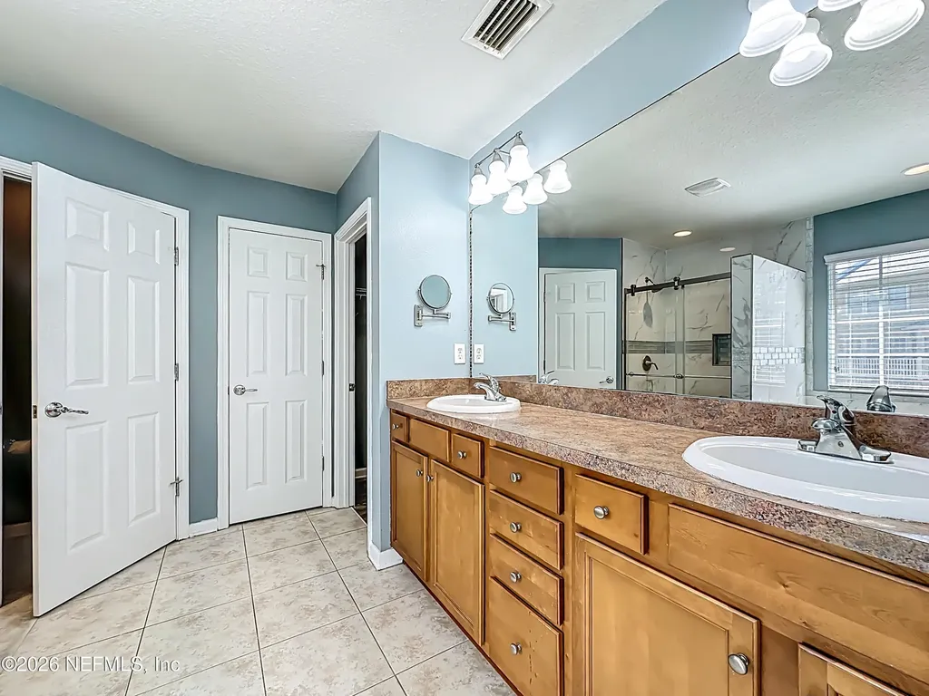 4221 Clybourne Lane Jacksonville FL 32216