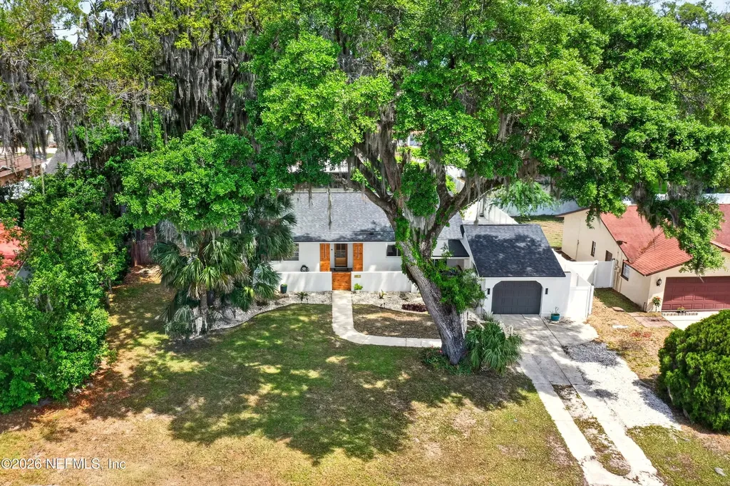 8 Fernwood Lane Palm Coast FL 32137