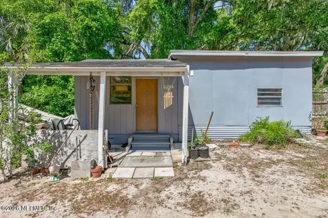 155 Tompkins Road Pomona Park FL 32181