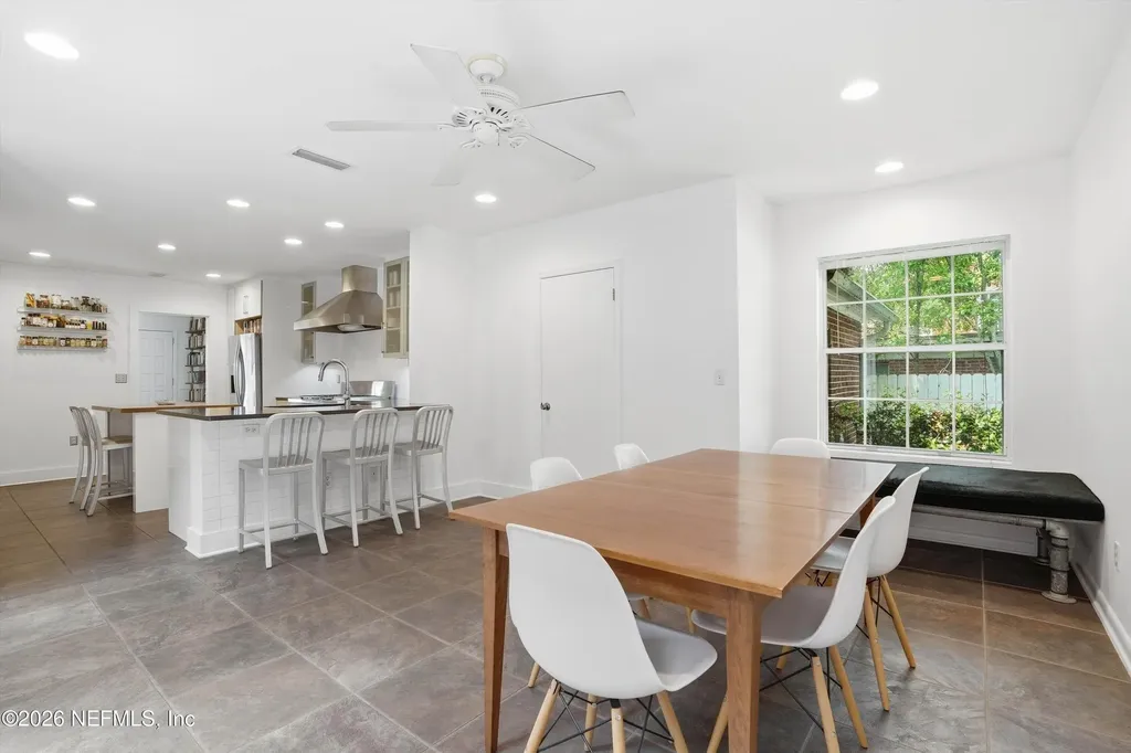 1905 Largo Road Jacksonville FL 32207