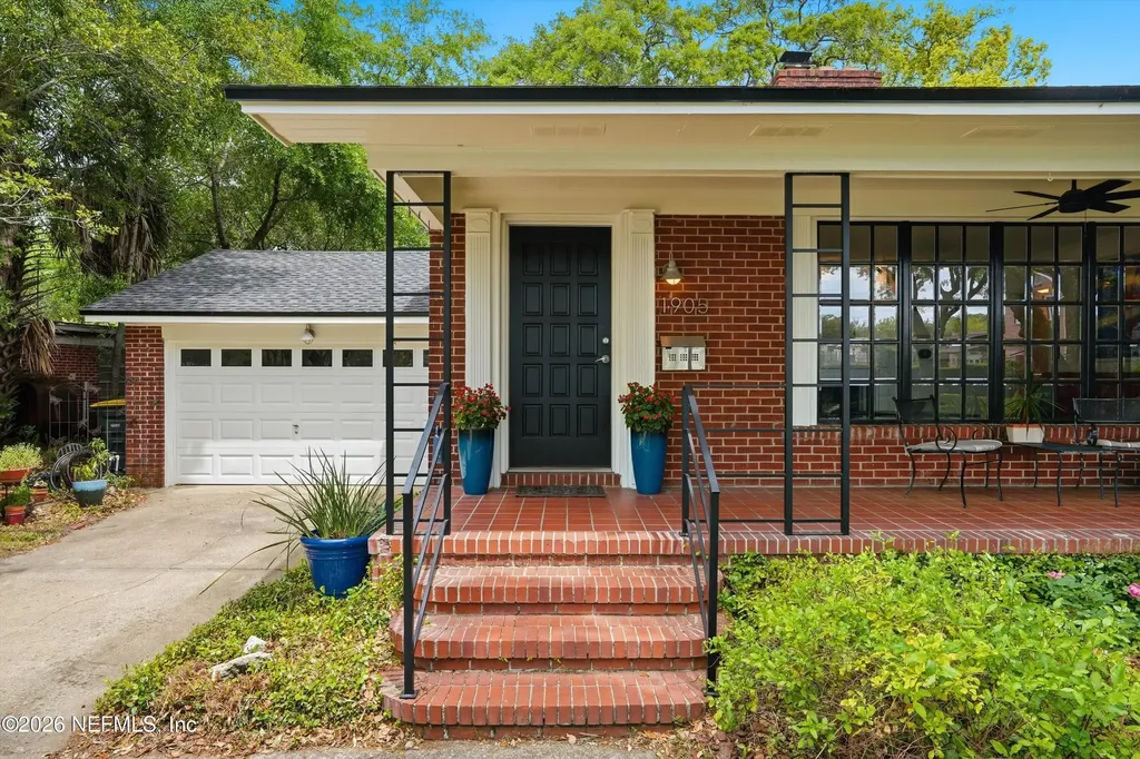 1905 Largo Road Jacksonville FL 32207