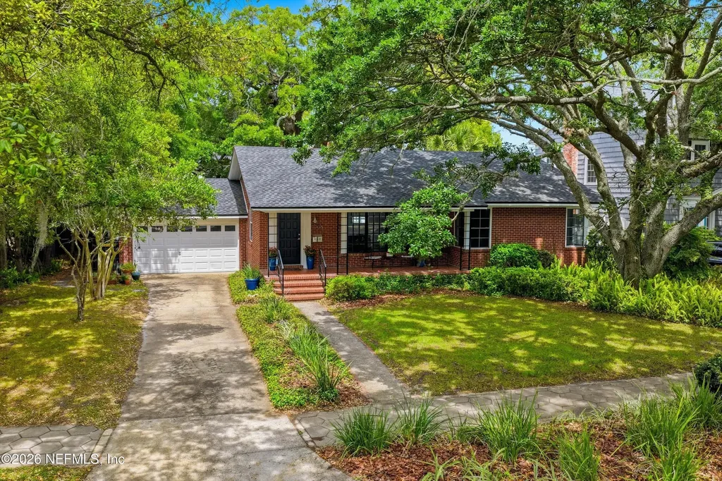 1905 Largo Road Jacksonville FL 32207