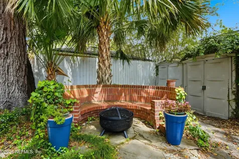 1905 Largo Road Jacksonville FL 32207