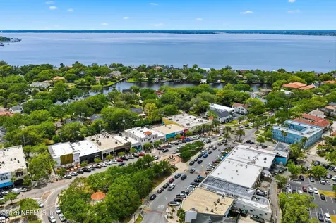1905 Largo Road Jacksonville FL 32207