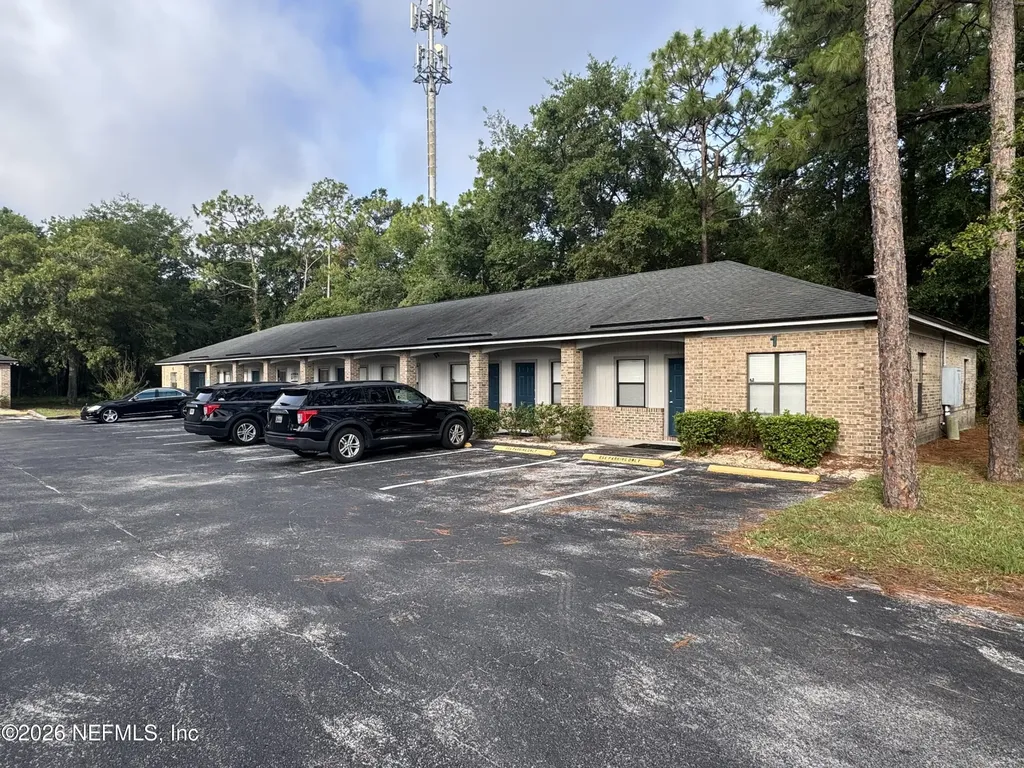 550 N Balmoral Circle Jacksonville FL 32218