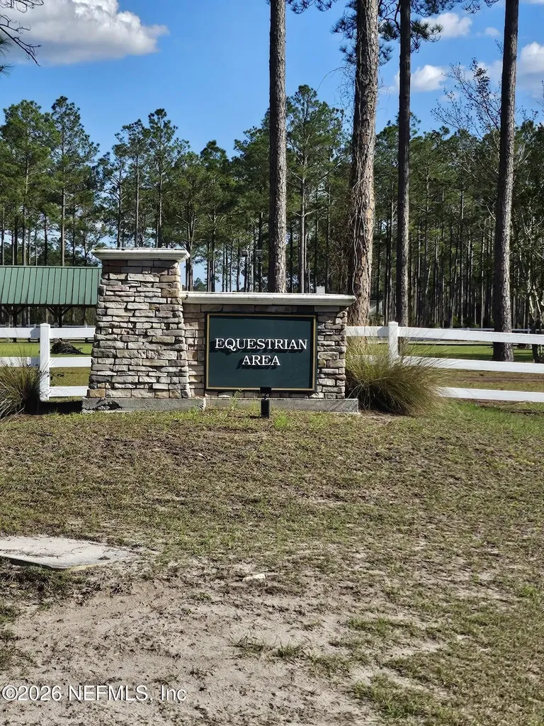 10136 Kings Crossing Drive Jacksonville FL 32219
