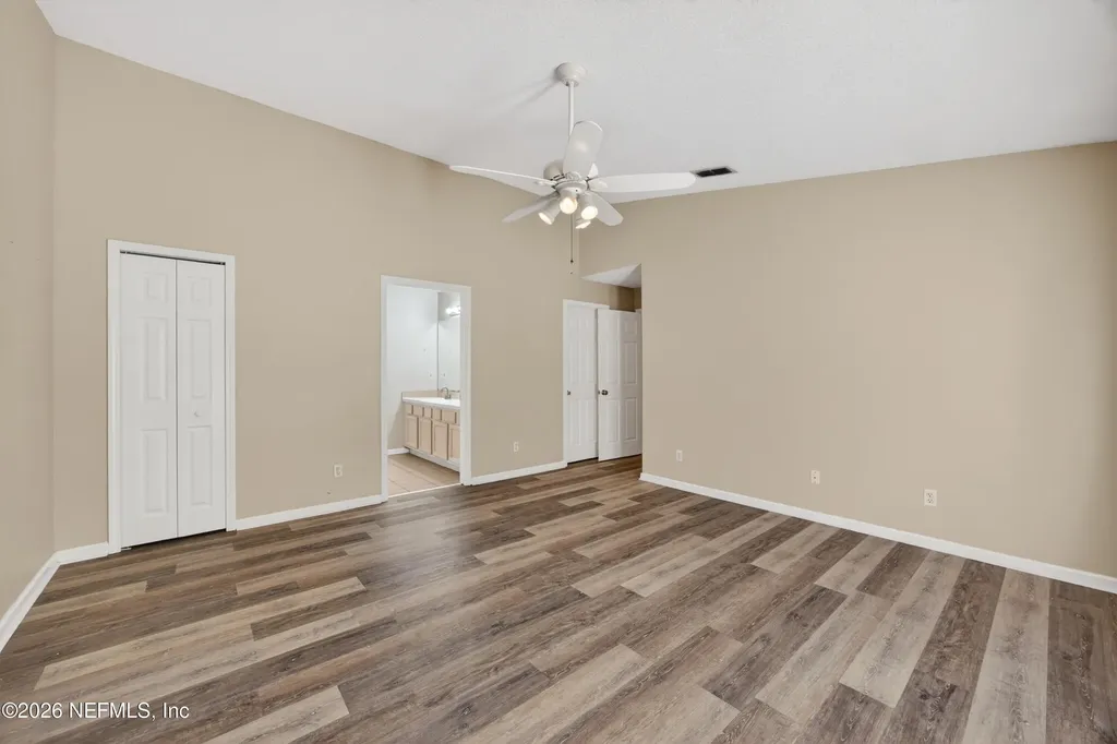 13727 Richmond Park Drive N Jacksonville FL 32224