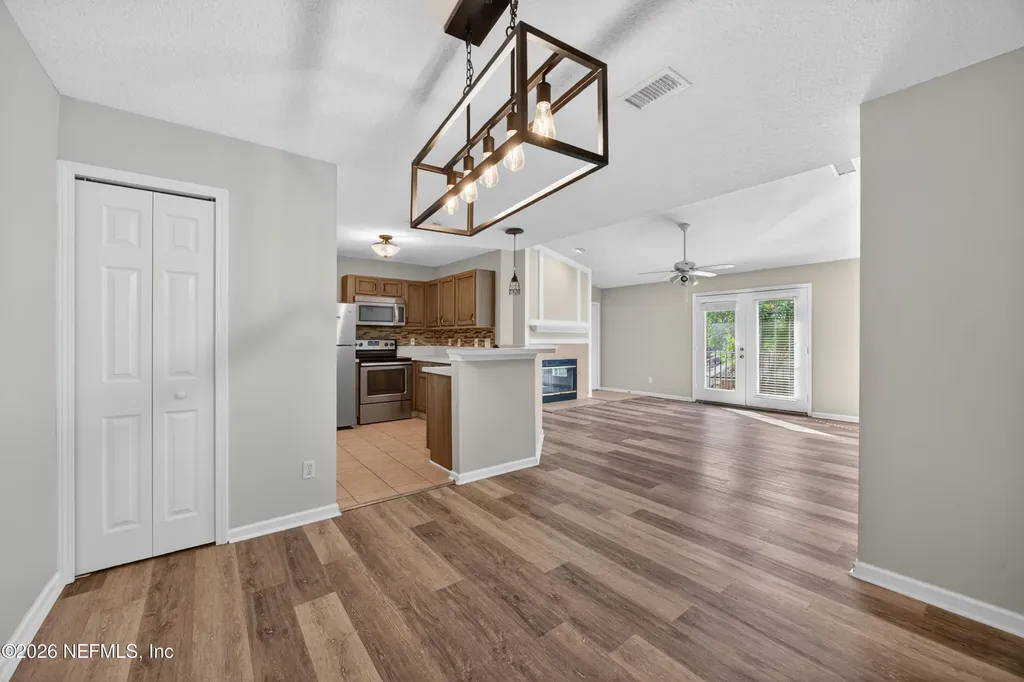 13727 Richmond Park Drive N Jacksonville FL 32224