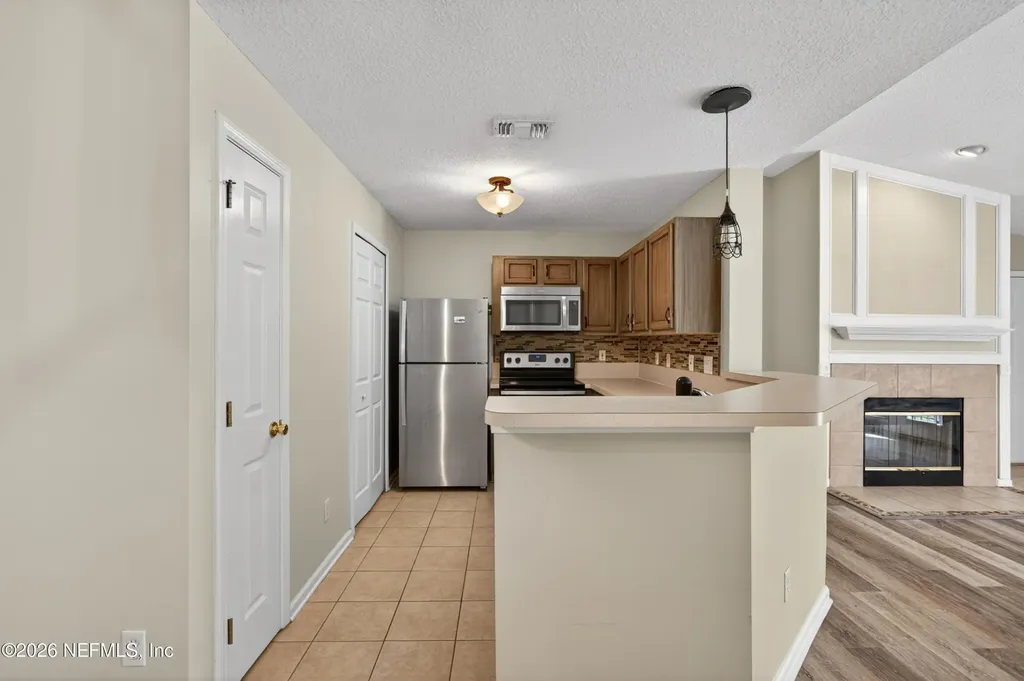13727 Richmond Park Drive N Jacksonville FL 32224