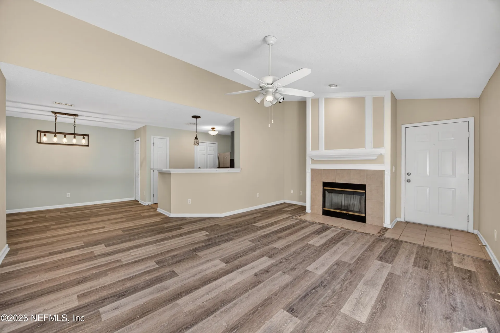 13727 Richmond Park Drive N Jacksonville FL 32224