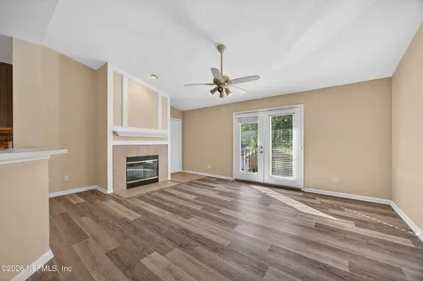 13727 Richmond Park Drive N Jacksonville FL 32224