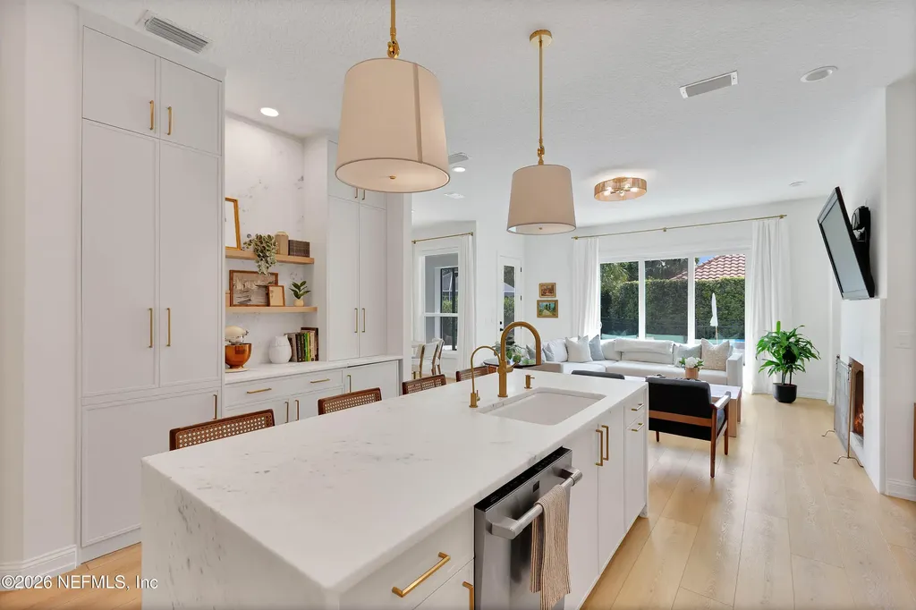 103 Surrey Lane Ponte Vedra Beach FL 32082