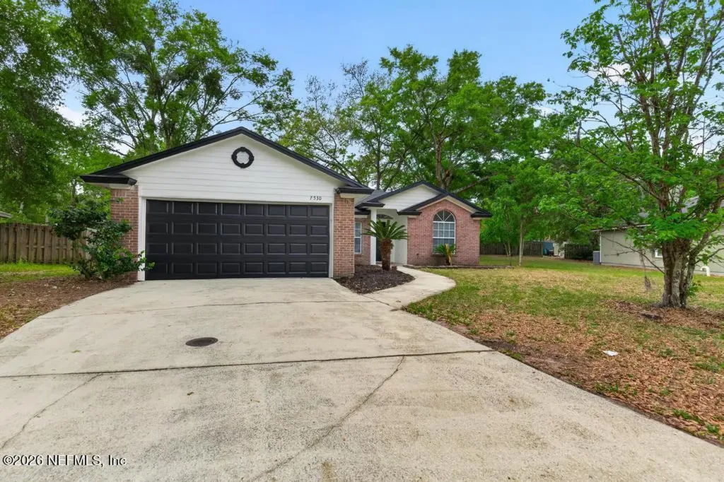 7530 Fawn Lake Drive S Jacksonville FL 32256