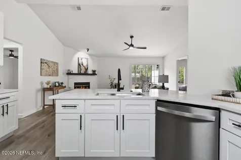 7530 Fawn Lake Drive S Jacksonville FL 32256