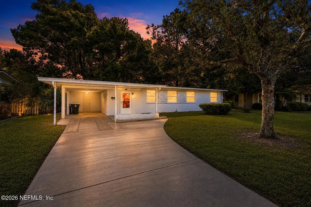 3827 Colebrooke Drive Jacksonville FL 32210