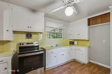 3827 Colebrooke Drive Jacksonville FL 32210