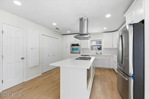 8180 Sarcee Trail Jacksonville FL 32244