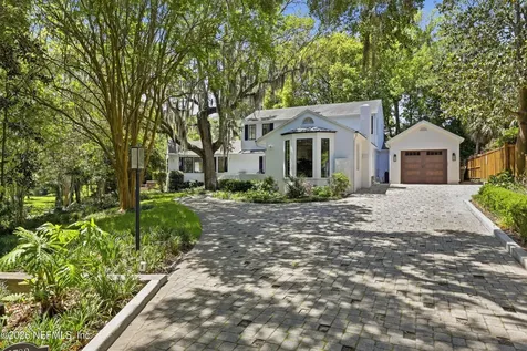 2782 Green Bay Lane Jacksonville FL 32207