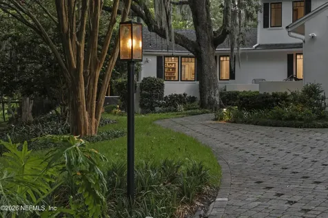 2782 Green Bay Lane Jacksonville FL 32207