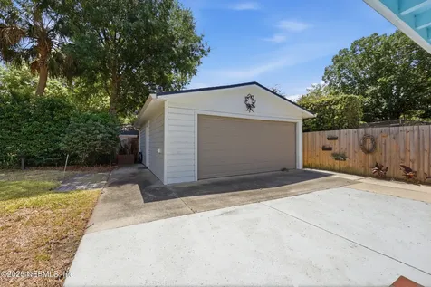 1622 Avoca Place Jacksonville FL 32207