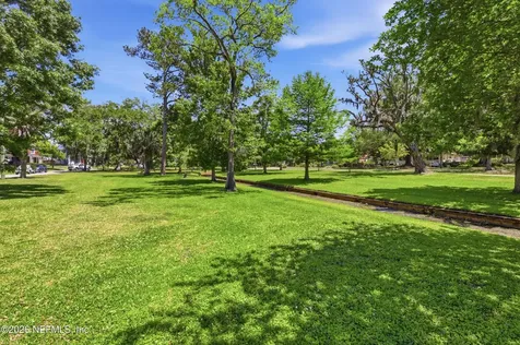 1622 Avoca Place Jacksonville FL 32207