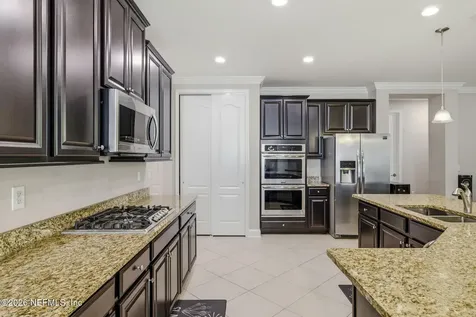 753 Aspen Leaf Drive Jacksonville FL 32081