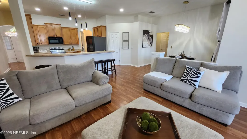 1941 Wages Way Jacksonville FL 32218
