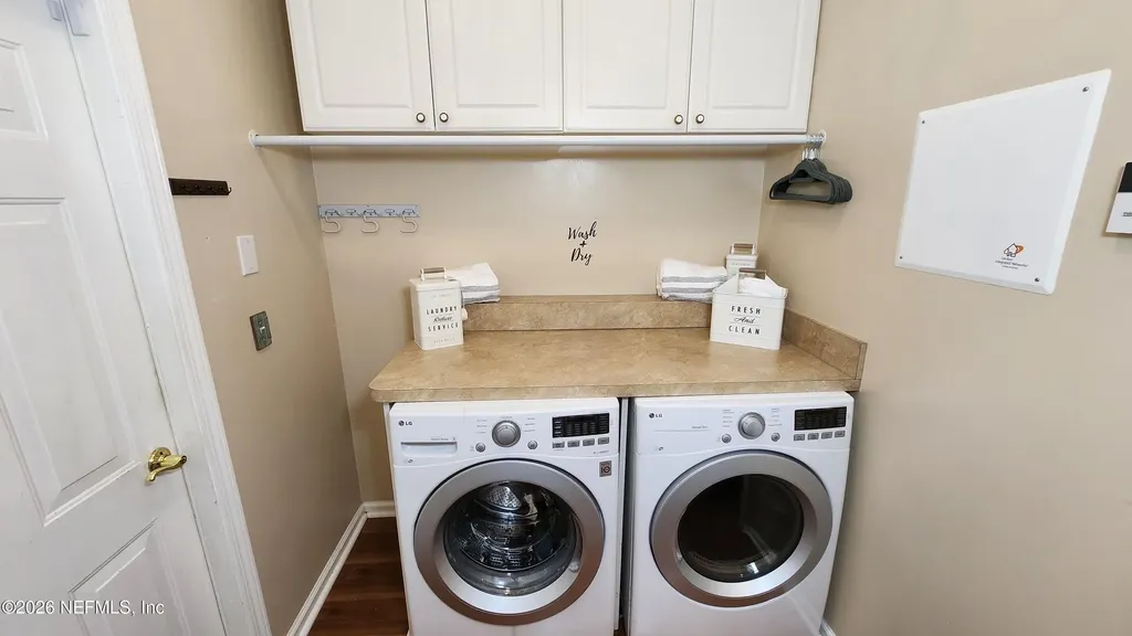 1941 Wages Way Jacksonville FL 32218