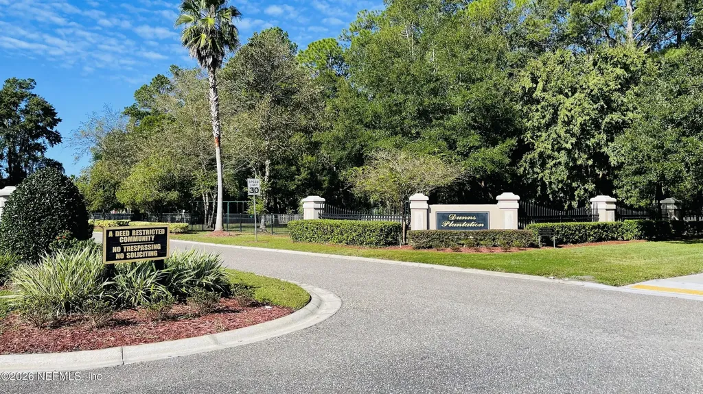 1941 Wages Way Jacksonville FL 32218