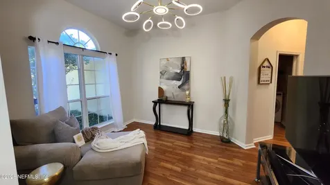 1941 Wages Way Jacksonville FL 32218