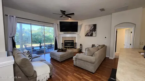 1941 Wages Way Jacksonville FL 32218