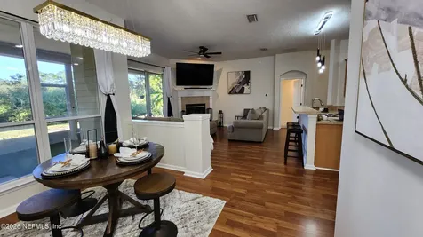 1941 Wages Way Jacksonville FL 32218