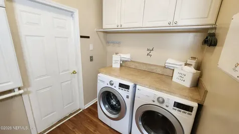 1941 Wages Way Jacksonville FL 32218