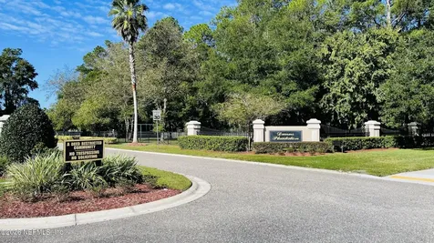 1941 Wages Way Jacksonville FL 32218