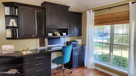 1941 Wages Way Jacksonville FL 32218