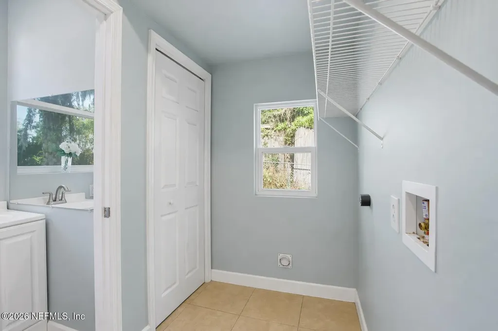 10227 Lakeview Road W Jacksonville FL 32225