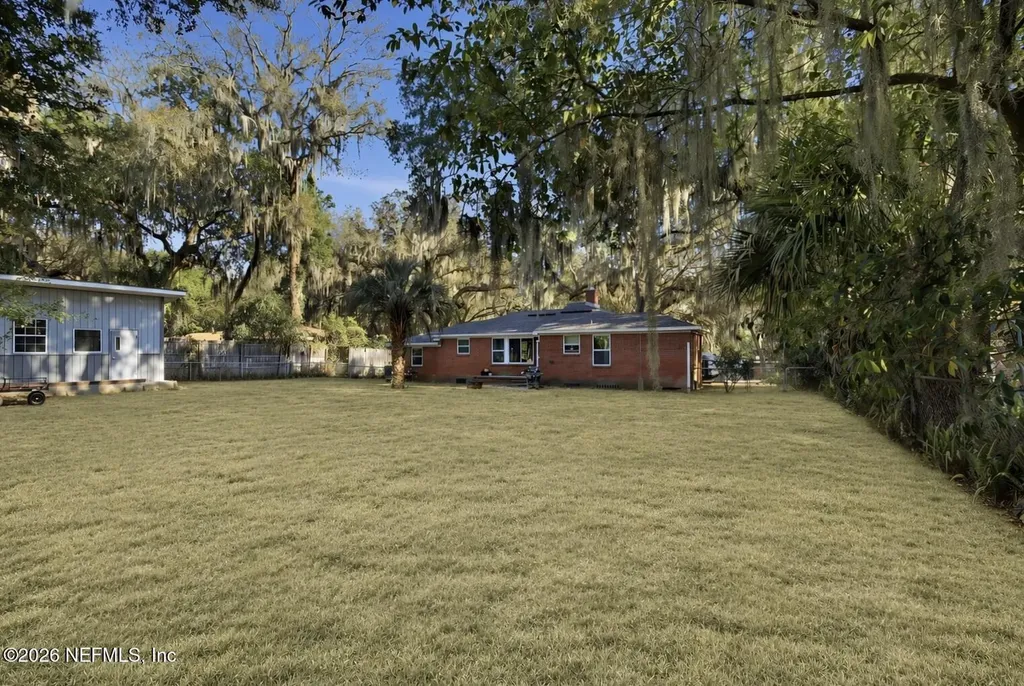 10227 Lakeview Road W Jacksonville FL 32225