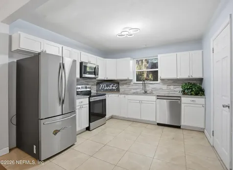 10227 Lakeview Road W Jacksonville FL 32225