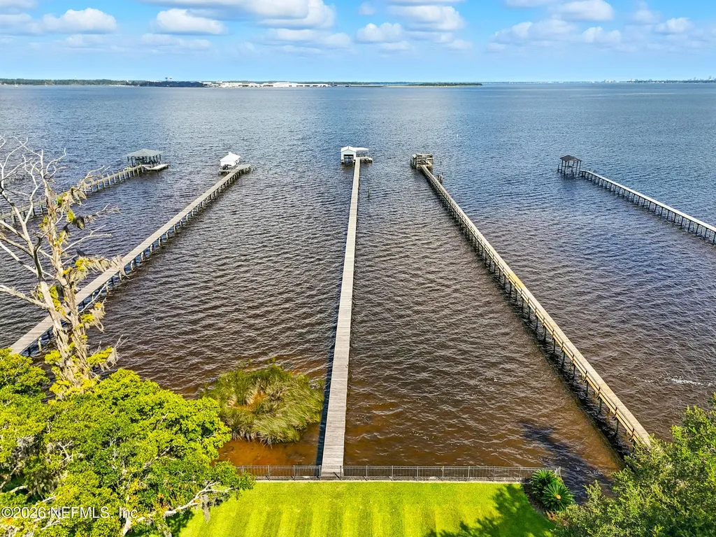 2957 Forest Circle Jacksonville FL 32257