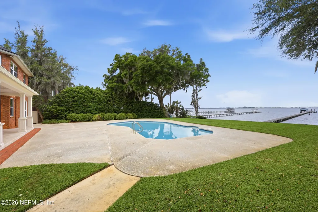 2957 Forest Circle Jacksonville FL 32257