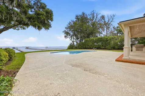 2957 Forest Circle Jacksonville FL 32257